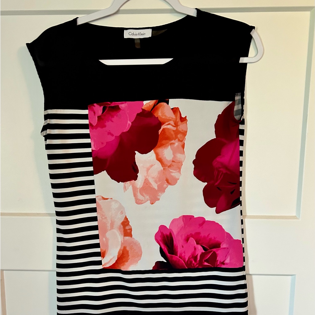 Calvin Klein Black Patterned Floral Sleeveless Top